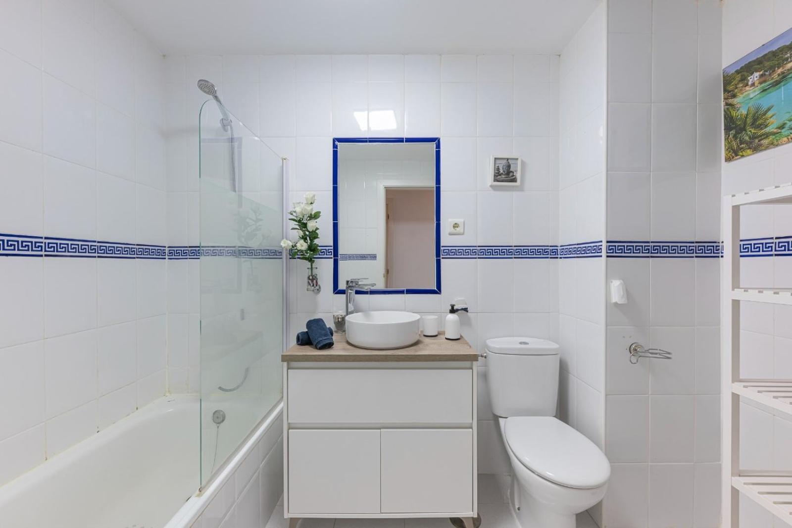 Apartamento Acogedor Con Vista Al Mar Malaga Exterior photo